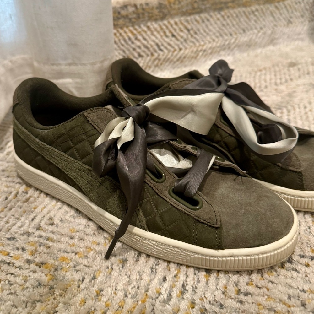 Puma Suede Olive Sneakers with Ribbon Laces